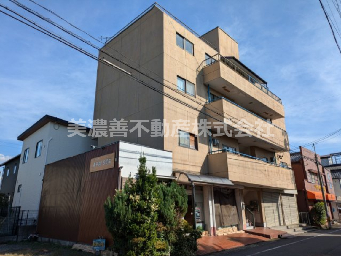 ６４０９６　岐阜市宇佐　区分所有建物の外観
