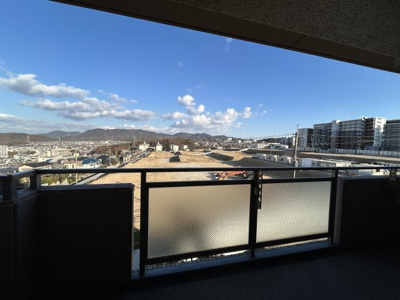 【バルコニー】 | ワコーレオーキッドプラザ | 東向きバルコニーで陽当り・通風・眺望良好です