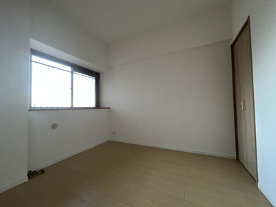 【洋室】 | ワコーレオーキッドプラザ | 洋室約5.0帖