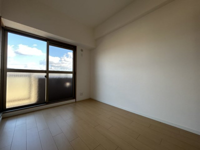 【洋室】 | ワコーレオーキッドプラザ | 洋室約5.1帖