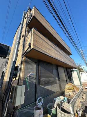【外観】 | クレージュ | ※施工中※2025年3月完成♪3階建ての新築アパート♪2沿線利用可能な「登戸」駅まで徒歩5分で通勤通学・お買物にも便利な立地♪