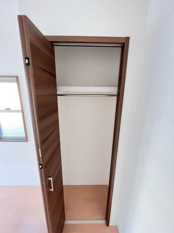 大阪市城東区関目５丁目の賃貸マンションの収納