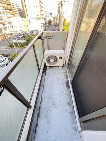 大阪市城東区関目５丁目の賃貸マンションのバルコニー
