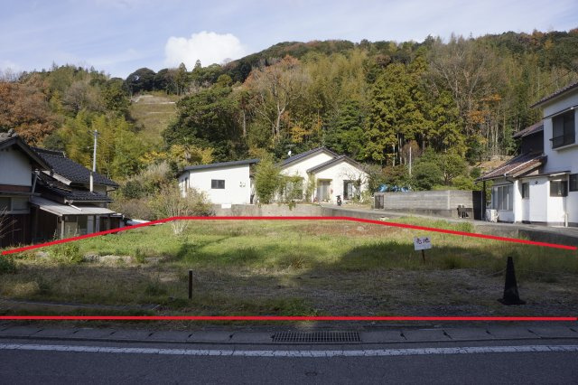 大田市長久町長久　売土地　南向き広々約160坪！　建築条件無しの外観