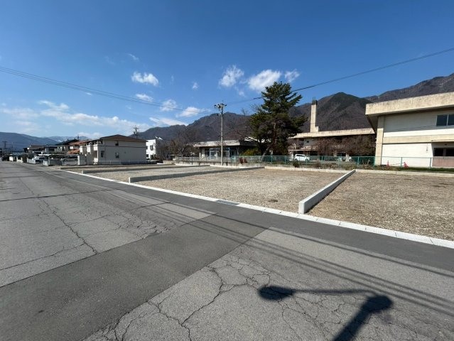 建築条件付き上田市常磐城5丁目の外観