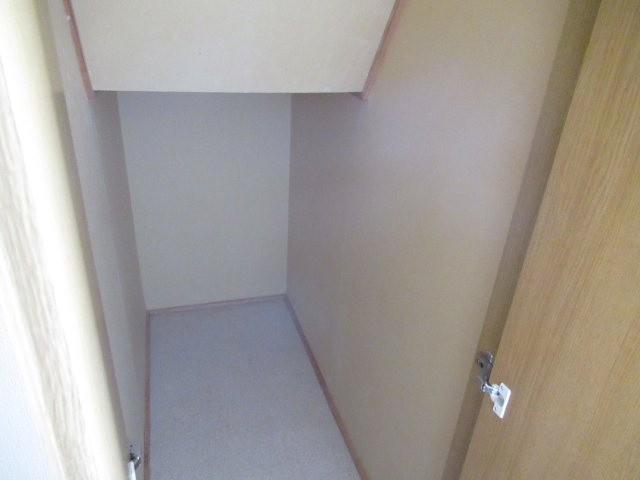 富の中1丁目貸家の収納