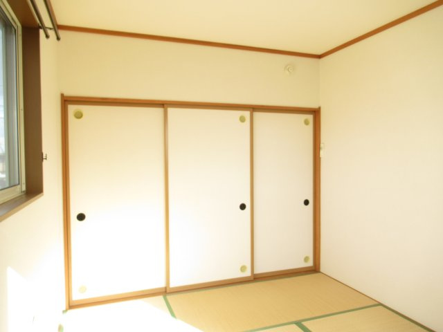 富の中1丁目貸家の和室