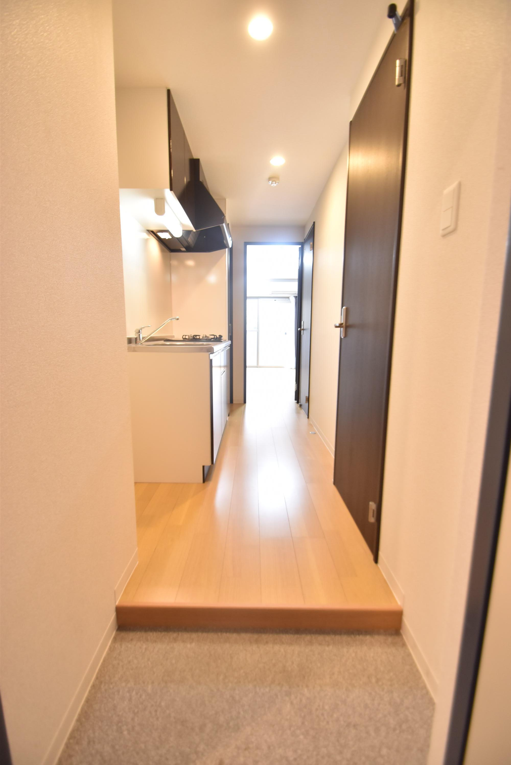 大阪市城東区蒲生１丁目の賃貸マンションの玄関
