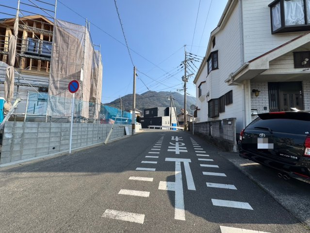 ーBloomーブルーム小倉北区下富野5丁目4期　【小倉北区　新築戸建て】の前面道路含む現地写真|現地撮影　2025,1,23　ーBloomーブルーム小倉北区下富野5丁目4期　【小倉北区　新築戸建て】