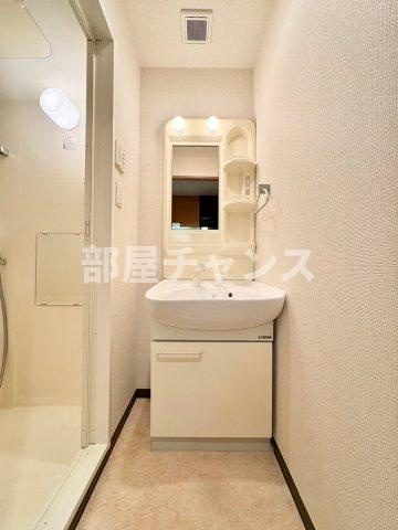 高畑レジデンスの独立洗面台