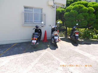 【その他共用部分】 | 敷地内には、バイク置場もあります。