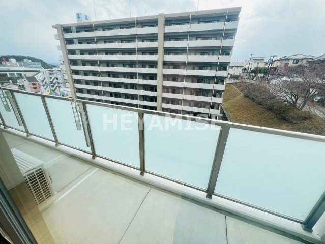 ルーカス長崎諫早Ⅰのバルコニー|※同物件反転タイプの写真でございます※現況を優先します※