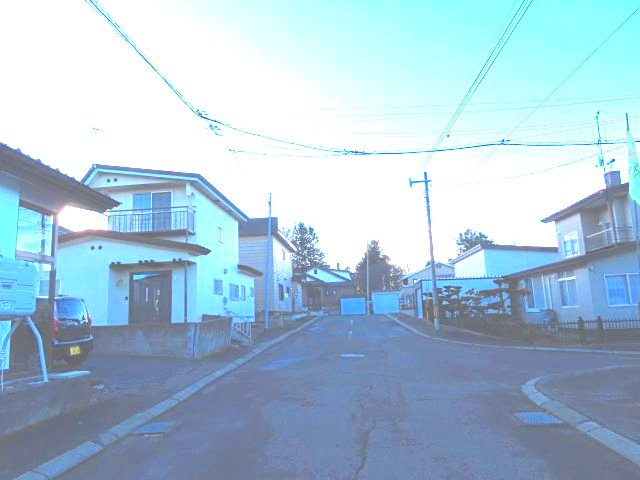 北見市清見町７１番地６６　中古売家　の前面道路含む現地写真|東側から西側に向けて撮影にした前面道路です。