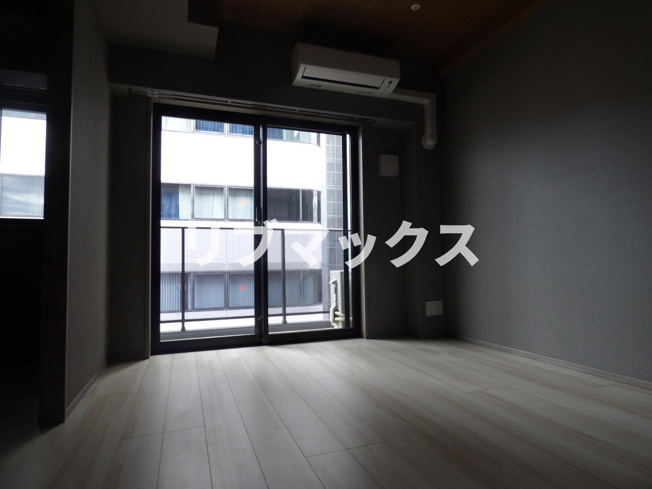【居間・リビング】メイクスWアート横浜関内