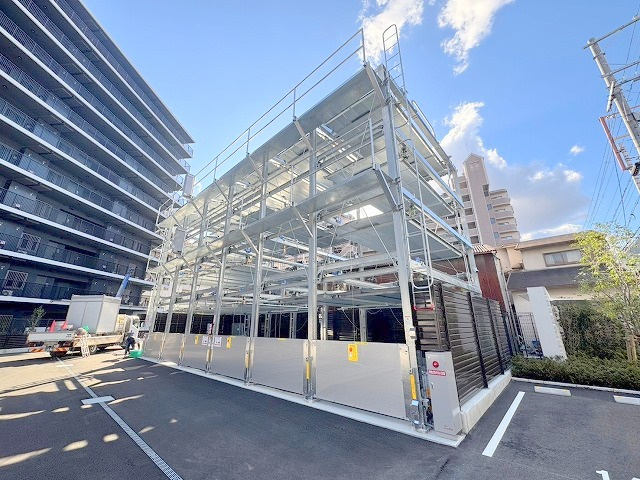 アーバンパーク淡路の駐車場