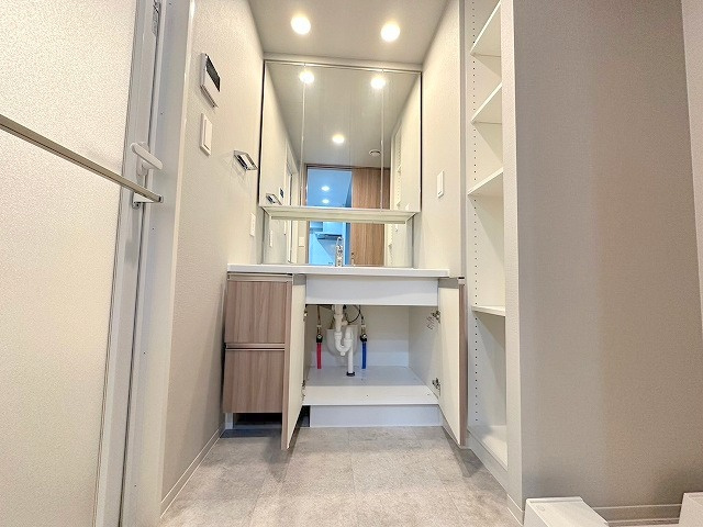 アーバンパーク淡路の独立洗面台