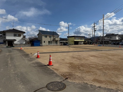 【前面道路含む現地写真】 | 佐久市原（ﾄｰｱｺｰﾎﾟﾚｰｼｮﾝ）分譲地