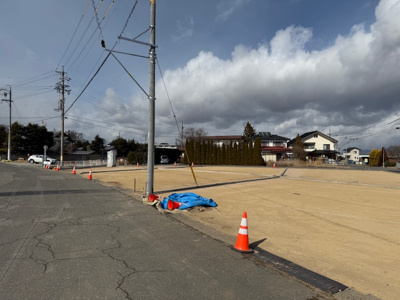 【前面道路含む現地写真】 | 佐久市原（ﾄｰｱｺｰﾎﾟﾚｰｼｮﾝ）分譲地