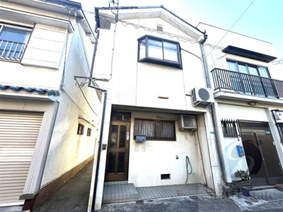 【外観】 | 平野区平野上町１丁目 中古戸建（連棟） | 外観は落ち着いています