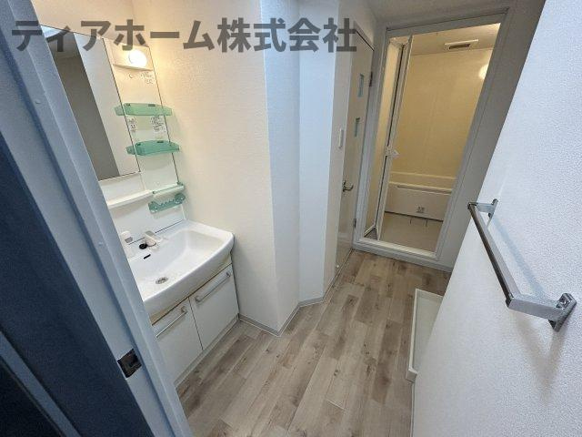 大和高田市南本町の賃貸マンションの洗面所|コンパクトで使いやすい洗面所