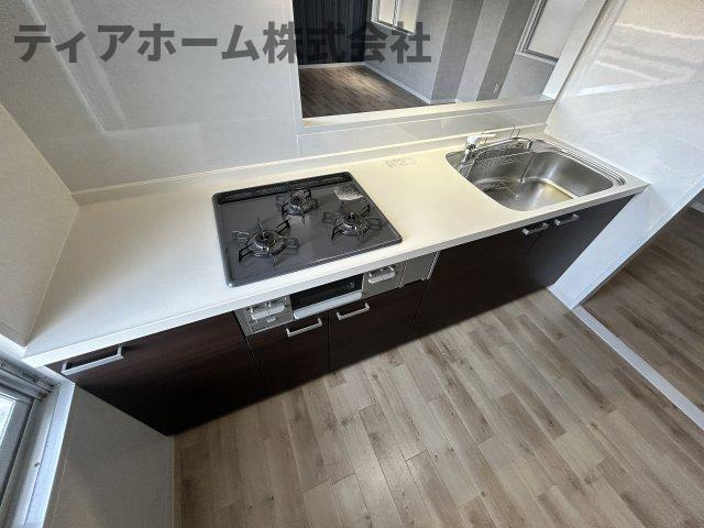 大和高田市南本町の賃貸マンションのキッチン|コンパクトなキッチンで掃除もラクラク