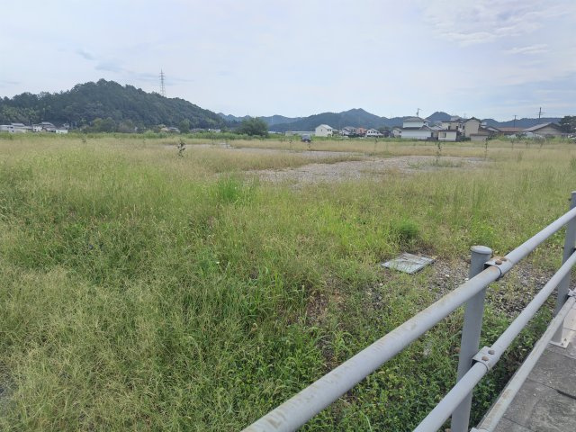 ６４１８６　山県市高木土地の外観
