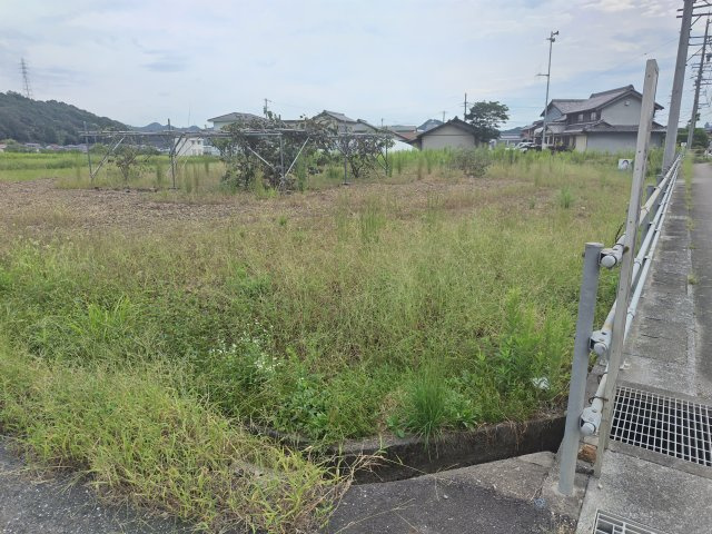 ６４１８５　山県市高木土地の外観