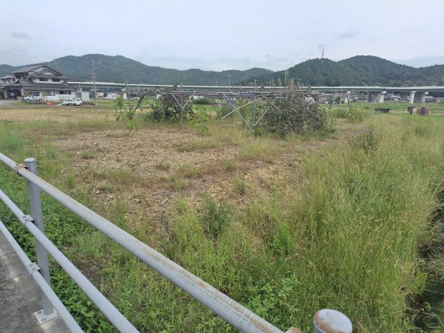 ６４１８４　山県市高木土地の外観