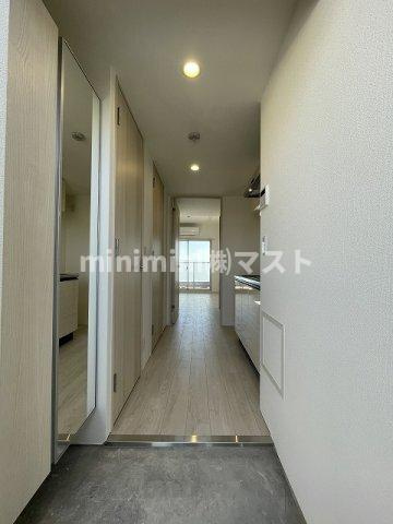 クレアグレイス岸里 の玄関