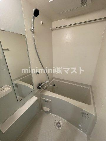 クレアグレイス岸里 の浴室