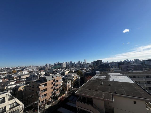 モナークマンション方南町の展望