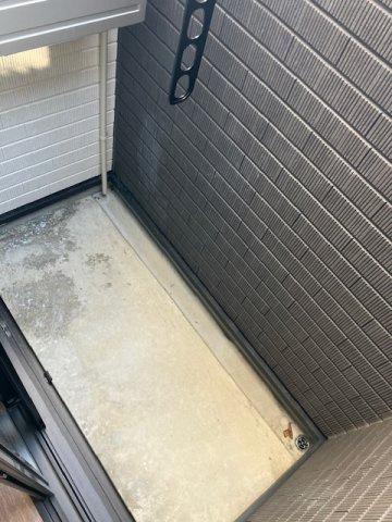 久留米市御井朝妻１丁目のアパートのバルコニー