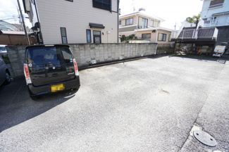【駐車場】 | ※同物件・同タイプの写真です