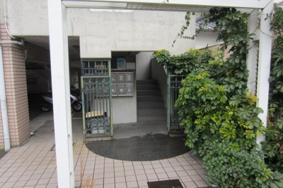 【エントランス】 | アバンティ貝塚2