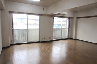 【居間・リビング】 | アバンティ貝塚2