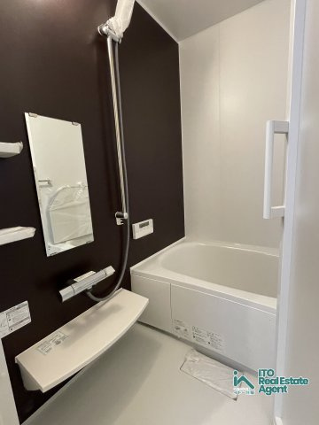 上京区西五辻東町 未入居戸建の浴室