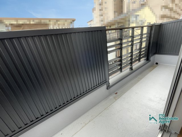 上京区西五辻東町 未入居戸建のバルコニー