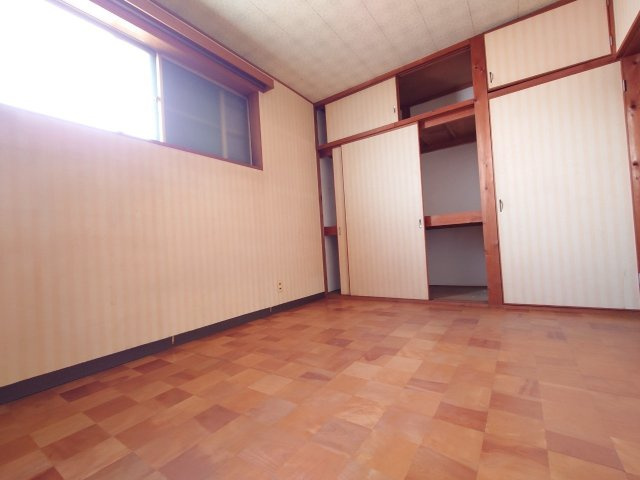 泉大津市本町建物付土地の和室