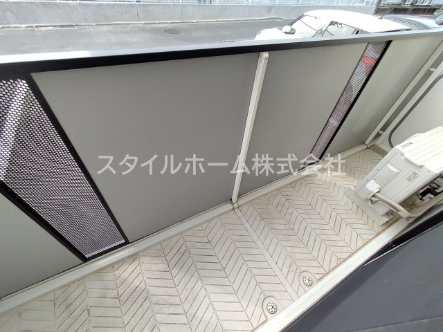 メゾン・ド・ラヴィ菰口Ⅰのバルコニー|別部屋写真です。
