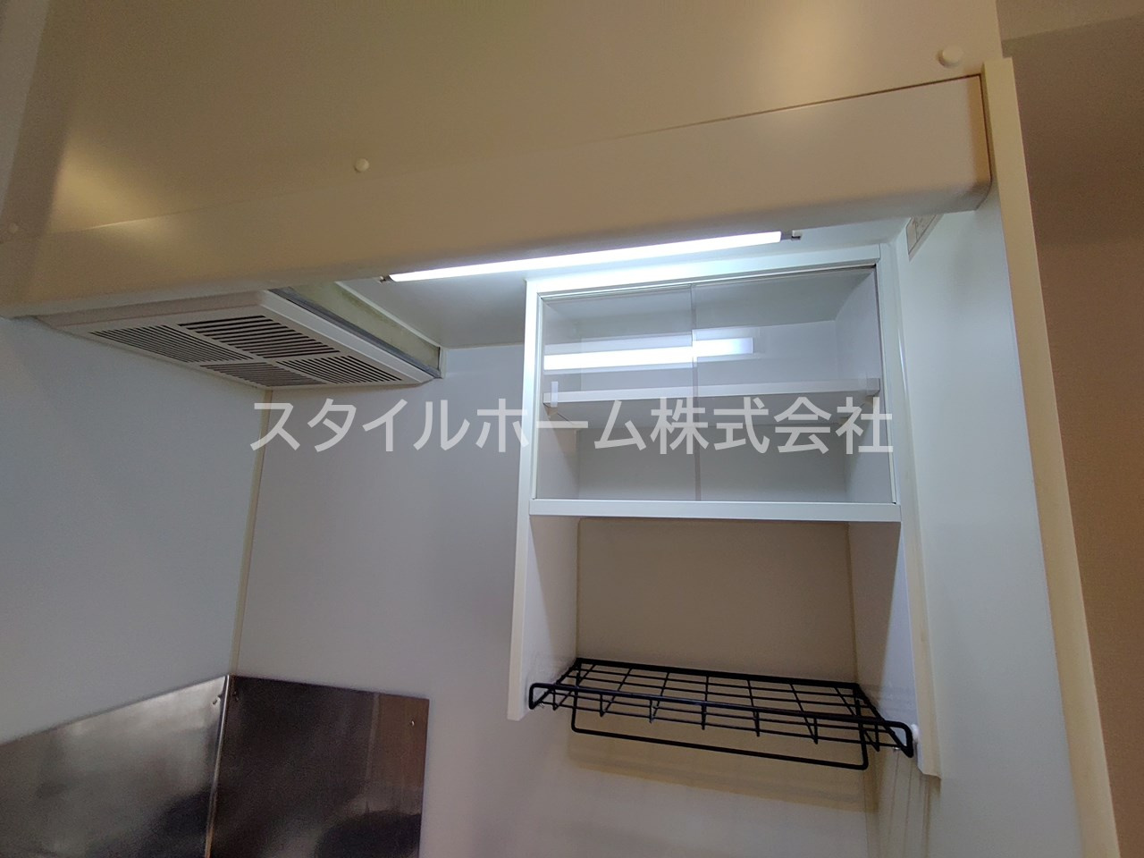 メゾン・ド・ラヴィ菰口Ⅰのキッチン|別部屋写真です。