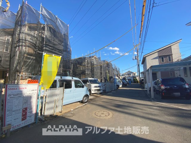 立川市羽衣町3丁目新築12棟の前面道路含む現地写真