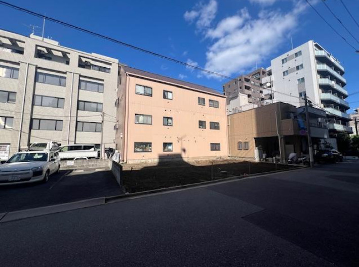 墨田区緑３丁目の売地の前面道路含む現地写真