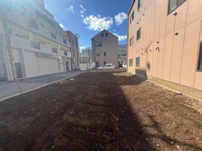 墨田区緑３丁目の売地の前面道路含む現地写真