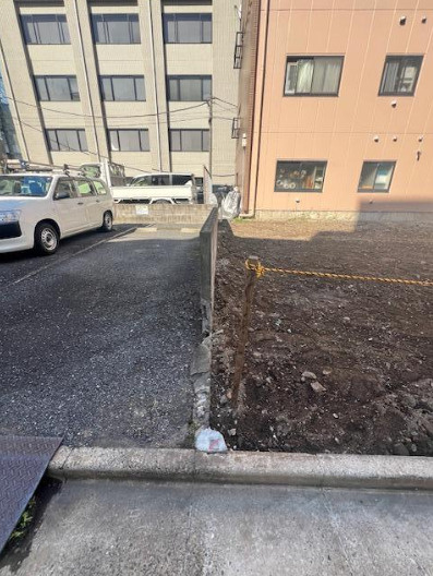 墨田区緑３丁目の売地の前面道路含む現地写真