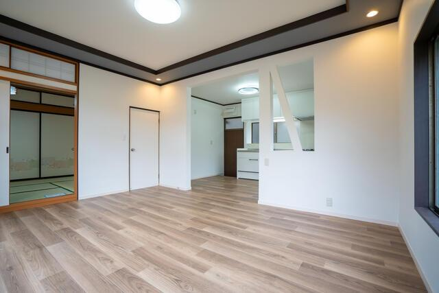 売中古住宅　中央区神原町の居間・リビング| 