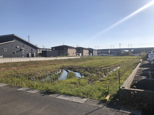 土地　上中町長間の外観