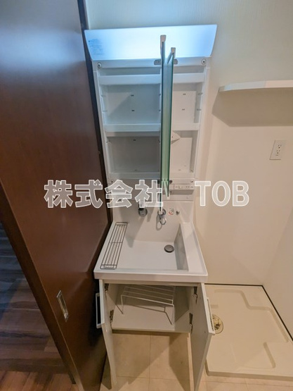 【独立洗面台】 | クオリア桜上水 | ※クリーニング中の写真