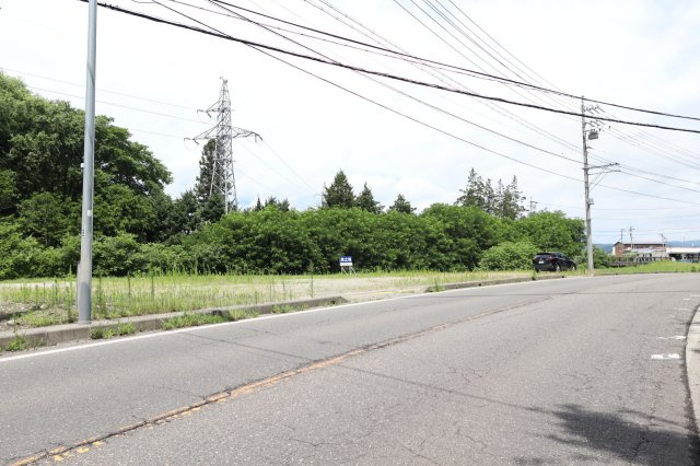 【土地】社館之内の前面道路含む現地写真