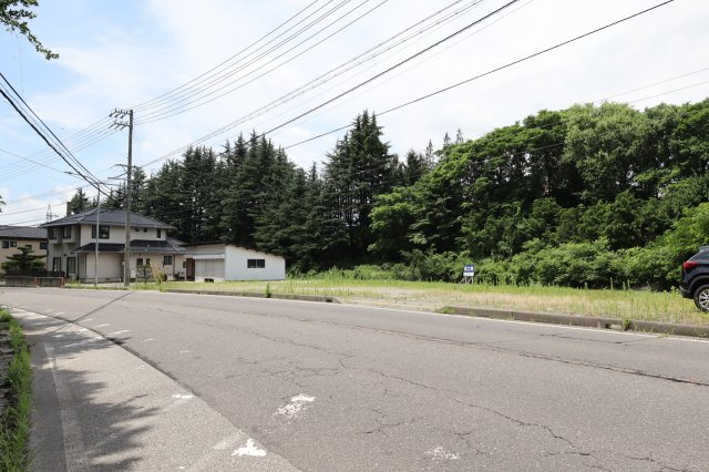 【土地】社館之内の前面道路含む現地写真