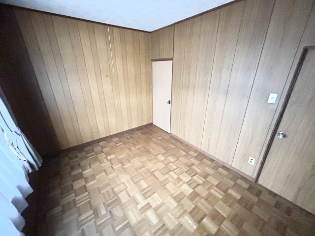 中古住宅　粟野の洋室